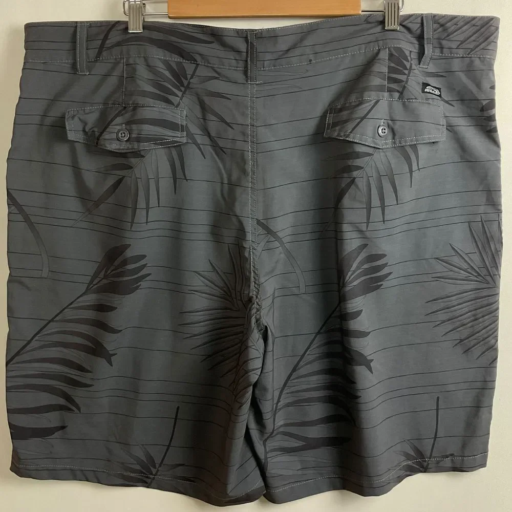 Pipe Line Shorts‎ Men's 48 Gray Leaf Print